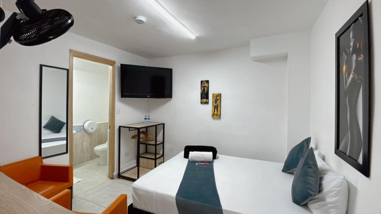Lleras Place Hotel Medellin Exterior photo